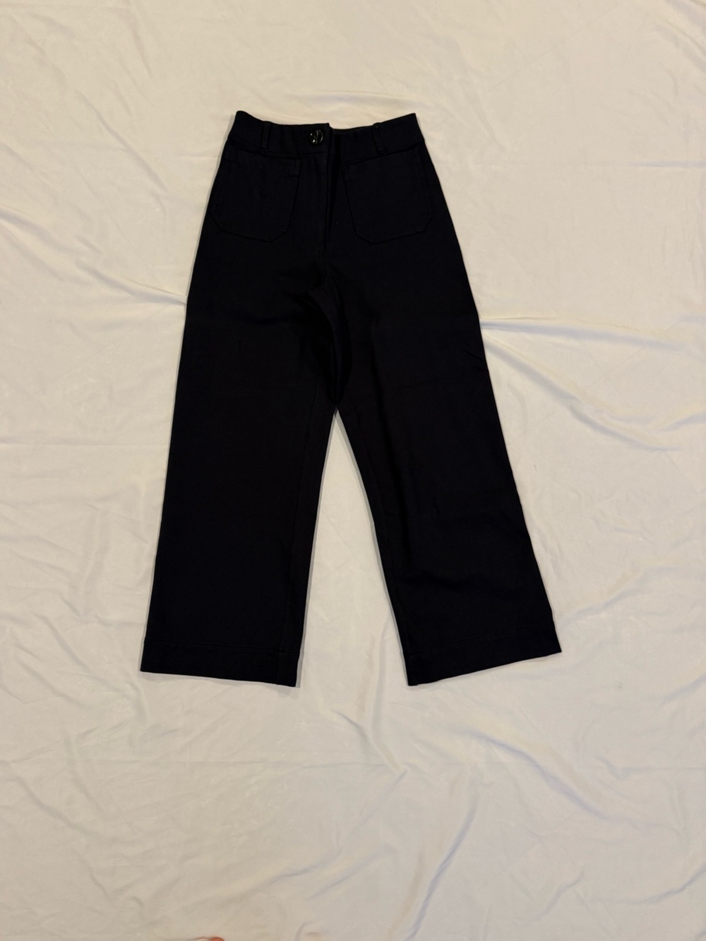 Quince Ultra Stretch Ponte Cropped Wide Leg pants navy color